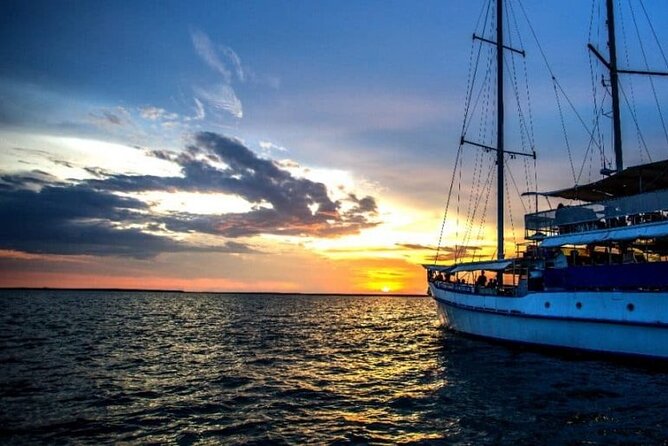 Darwin Sunset Dinner Cruise on Cape Adieu - Additional Information