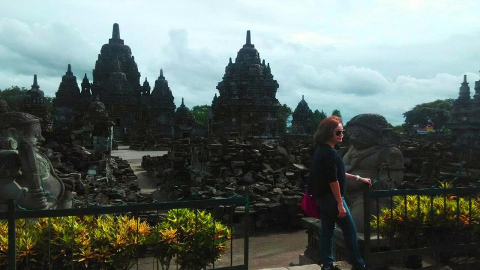 Day Trip Borobudur & Prambanan From Yogyakarta - Accessibility