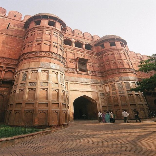 Delhi: Same Day Agra & Fatehpur Sikri Tour by Shatabdi Train - Tour Itinerary