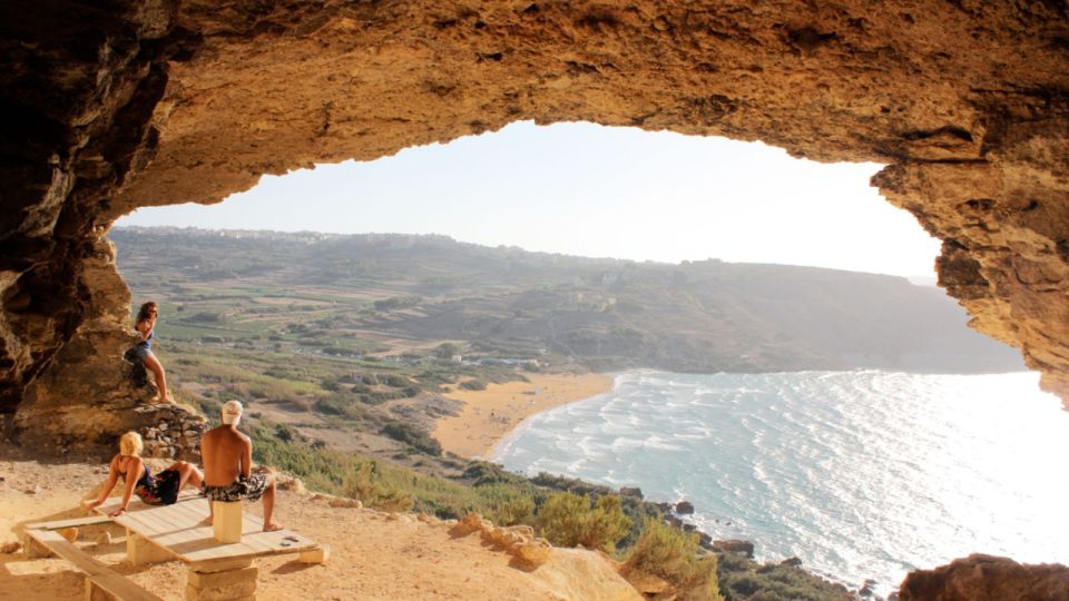 Discover Gozo's Rich Heritage: Cultural Treasures - Traditional Crafts and Artisans