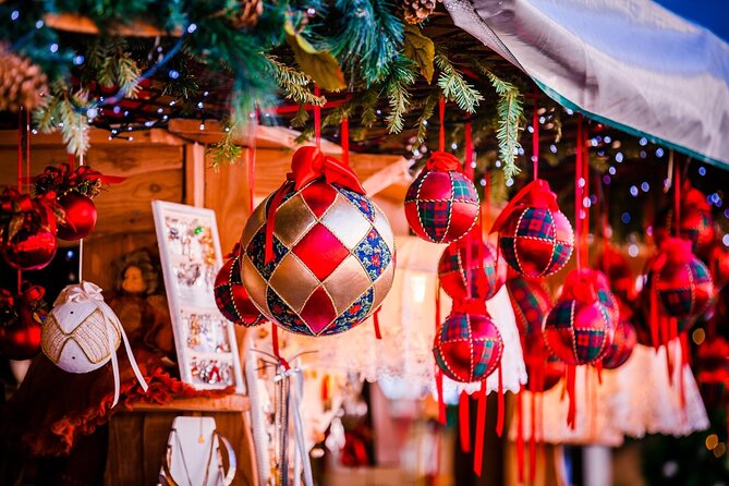 Discover Salzburg'S Christmas Market Magic With a Local - Unique Handcrafted Souvenirs