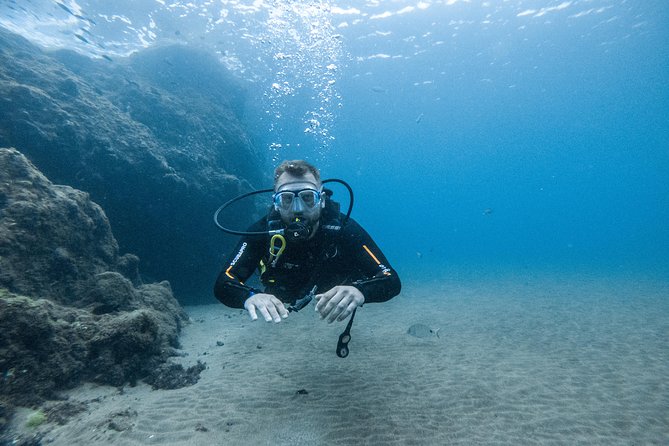 Discover the Underwater World of Lanzarote - Common questions