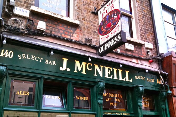 Dublin Pub Tour (Walking Tour) - Whiskey and Literature Tour