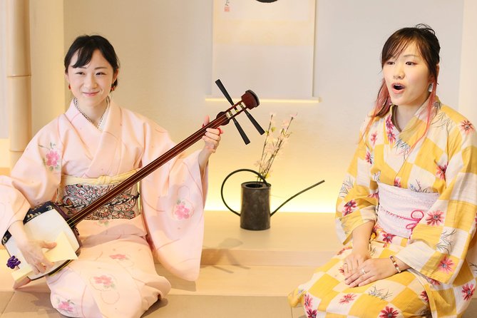 Easy for Everyone! Now You Can Play Handmade Mini Shamisen and Show off to Everyone! Musical Instrum - Mini Shamisen Performance Tips