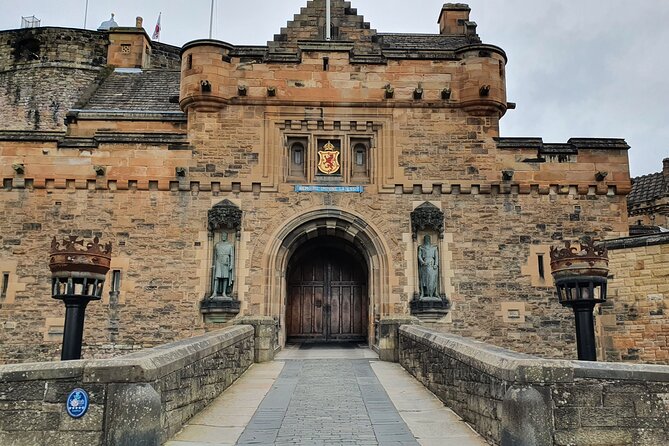 Edinburgh Castle: Highlights Tour With Fast-Track Entry - Tour Guide Details