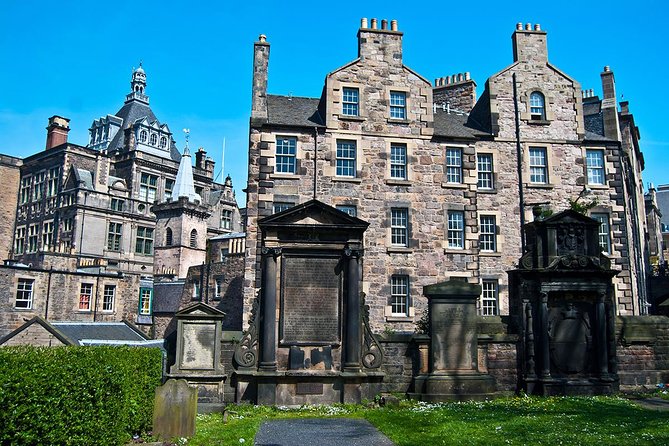 Edinburgh Darkside Walking Tour: Mysteries, Murder and Legends - Start Time