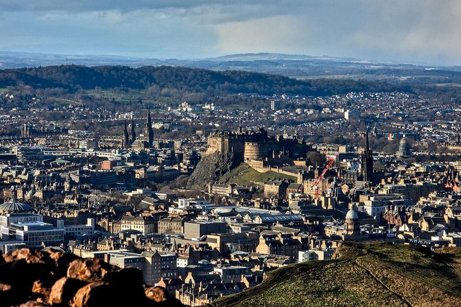 Edinburgh - Old Town Stories - A Walk Through Old Towns Medieval Alleyways