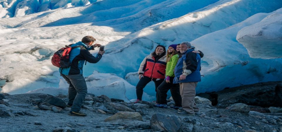 El Calafate: Blue Safari Los Glaciares Trekking Tour - Review Summary