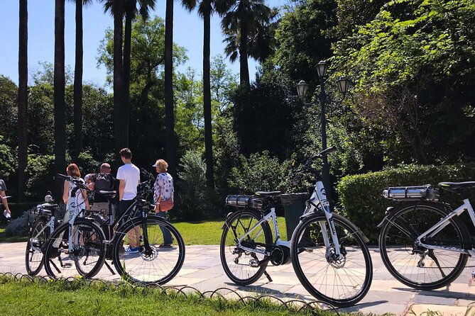 Electric Bike Discover of Old and New Athens With Street Food - Positive Traveler Feedback