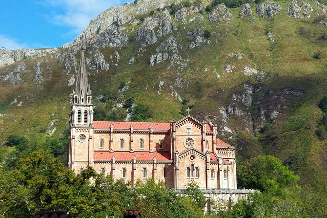 Excursion to Lakes of Covadonga and Cangas De Onís From Oviedo - Reviews