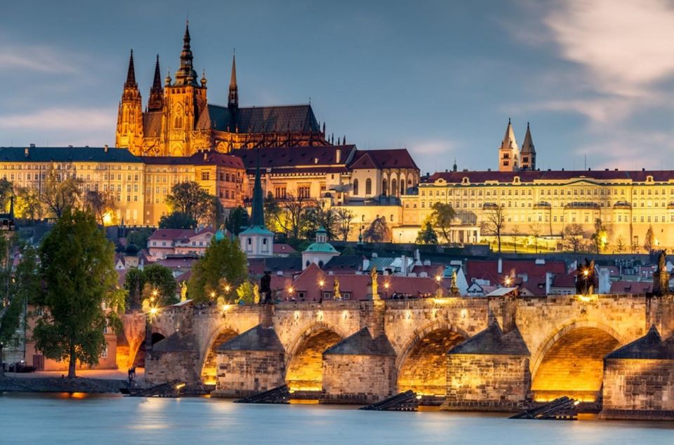 Family Friendly Tour Prague Castle in an Attractive Concept - Meeting Point Information