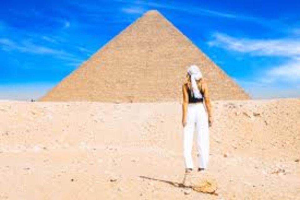 Female-Guided Pyramids, Bazaar, and Museum Tour - Cultural Odyssey