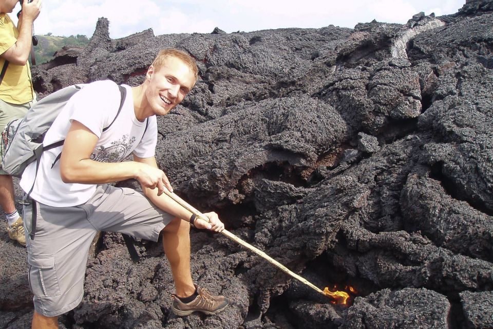 From Antigua: Pacaya Volcano Trek - Location & Booking