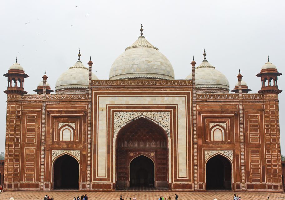 From Bangalore:Taj Mahal and Agra Private Guided Tour - Local Experience