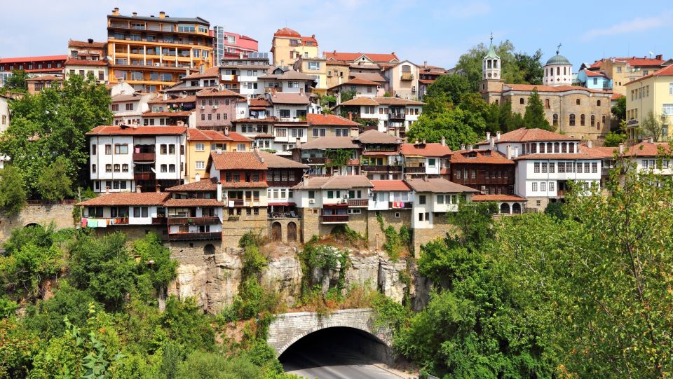 From Bucharest: Private Full-Day Veliko Tarnovo Trip - Experience Veliko Tarnovos History