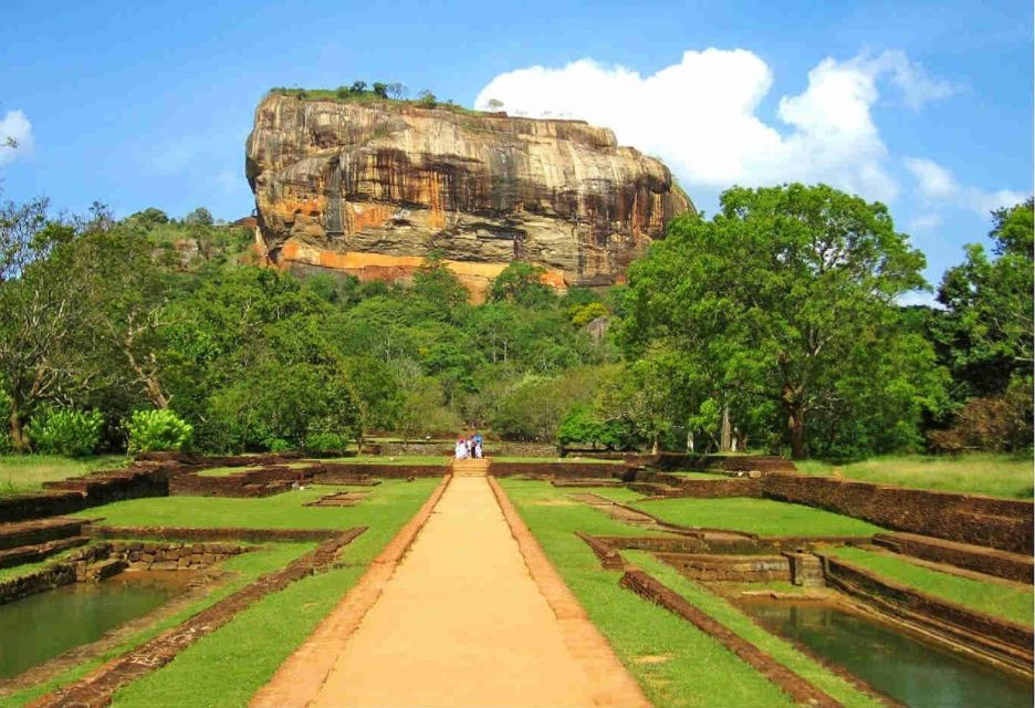 From Colombo: Sigiriya and Dambulla Day Trip and Wild Safari - Common questions