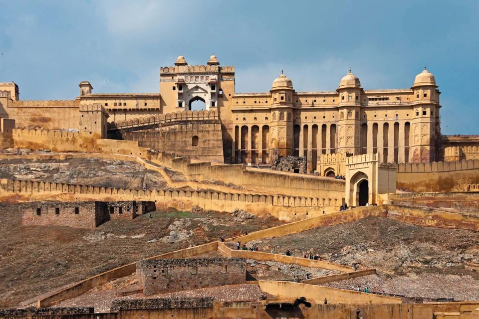 From Delhi: Jaipur Private Day Tour By Train - Panna Meena Ka Kund Visit