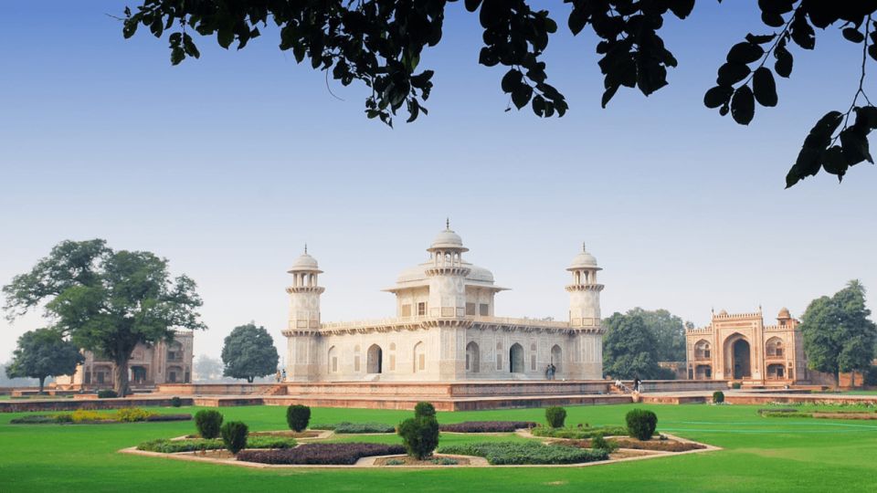 From Delhi: Overnight Tour of Taj Mahal and Agra- By Car - Tour Highlights