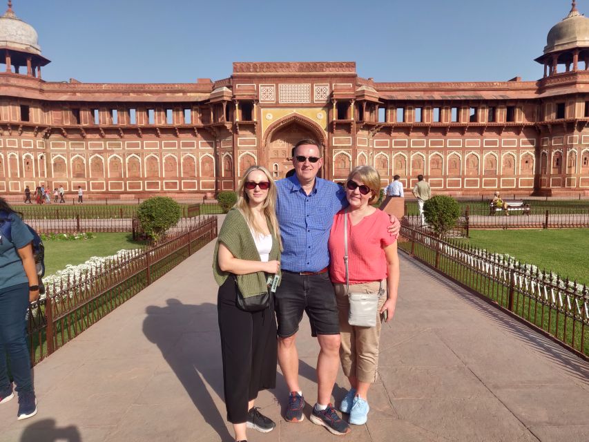 From Delhi: Taj Mahal, Agra Fort, and Baby Taj Day Trip - Explore Agra Fort