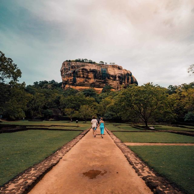 From Kandy: Sigiriya and Dambulla Day Trip - Visitor Tips
