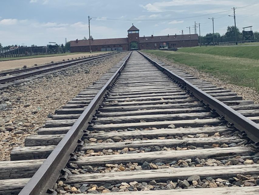 From Krakow: Guided Auschwitz-Birkenau Group Tour by Minivan - Detailed Itinerary Highlights