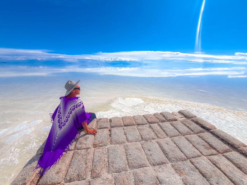 From La Paz: 5-Day Uyuni and Red Lagoon Tour With Bus Ride - Accommodations and Meals