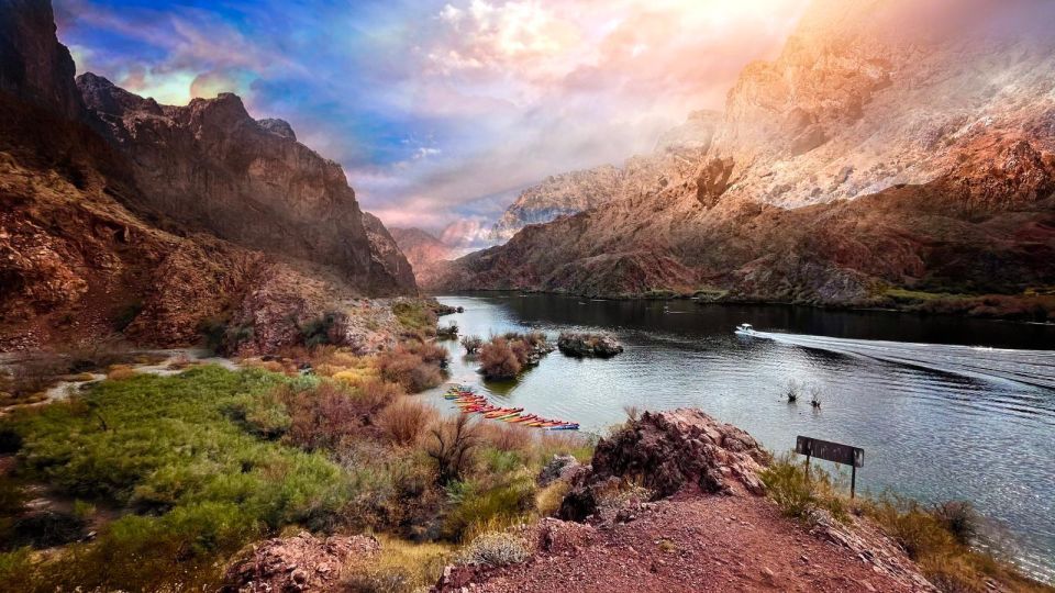 From Las Vegas: Moonlight Kayak Tour in the Black Canyon - Location Details