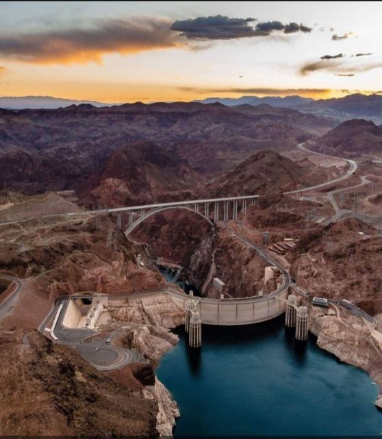 From Las Vegas:West Rim,Hoover Dam,7 Magic Mountain - Directions