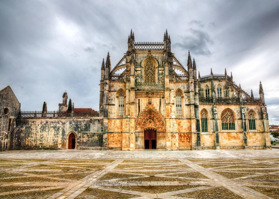 From Lisbon: Fátima & Batalha Monastery Panoramic Bus Tour - Full Description of the Tour