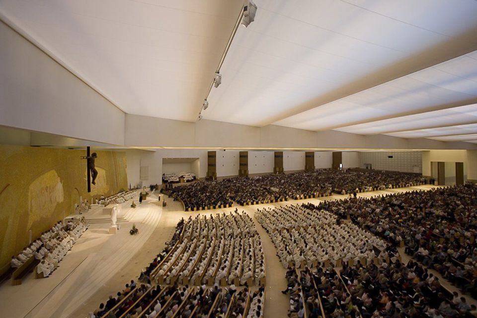 From Lisbon: Fatima Sanctuary Private Day Tour - Location Information