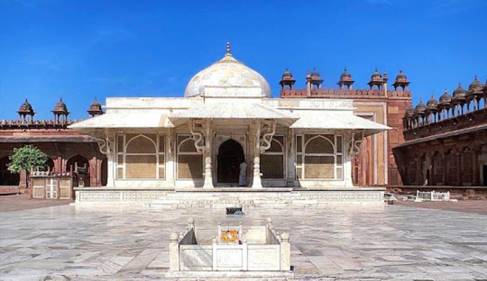 From New Delhi: Taj Mahal Sunrise Tour With Fatehpur Sikri - Experience Highlights