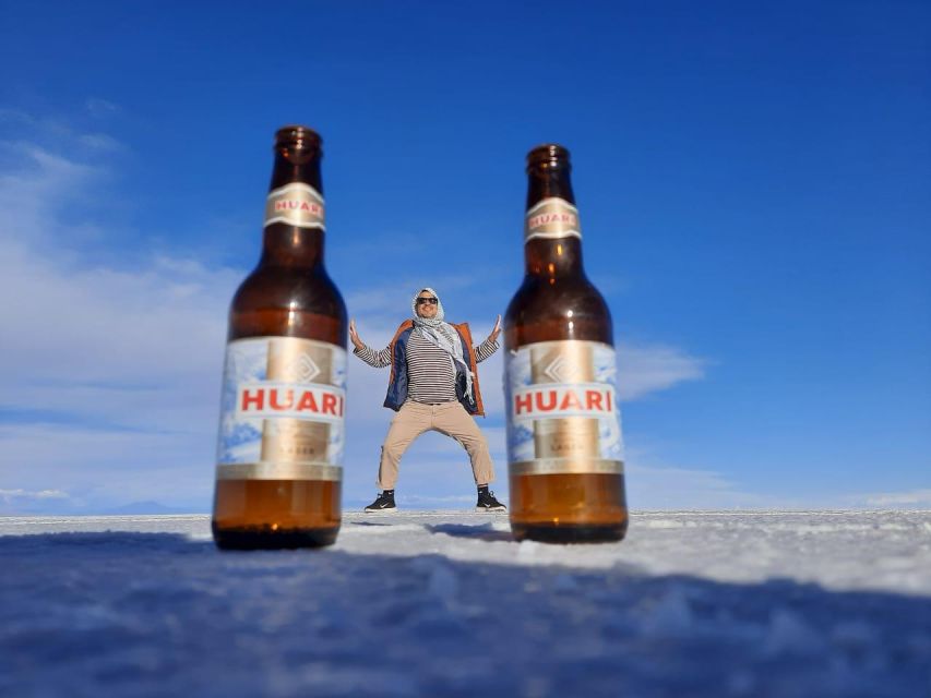 From Uyuni: 3D 2N Salar De Uyuni and Colorful Lagoons. - Tour Guide and Group Size