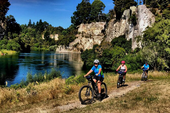 Full Day Ebike Tour in Karangahake Gorge (ex Auckland) - Lunch and Refreshment Break