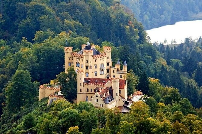 Full Day Small Group Tour in Neuschwanstein From Innsbruck - Transportation and Comfort