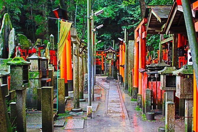 Fushimi Inari Shrine: Explore the 1,000 Torii Gates on an Audio Walking Tour - Tour Schedule Details