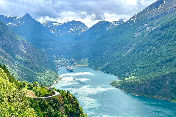 Geiranger Private Panoramic Tour by Minibus - Weather Policy