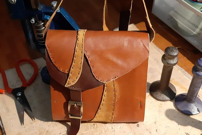 Genuine Leather Tote Bag Workshop in Leiden - Accessibility Information