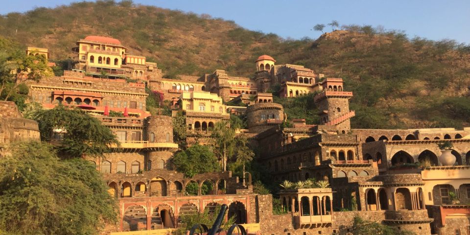 Golden Triangle Tour With Neemrana Fort - Booking and Travel Tips