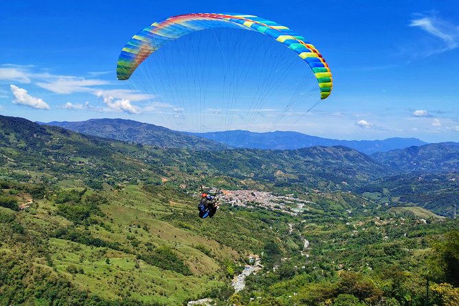 Guatape & Paragliding Private Tour: Nature and Adventure in One Great Day - Pricing and Inclusions