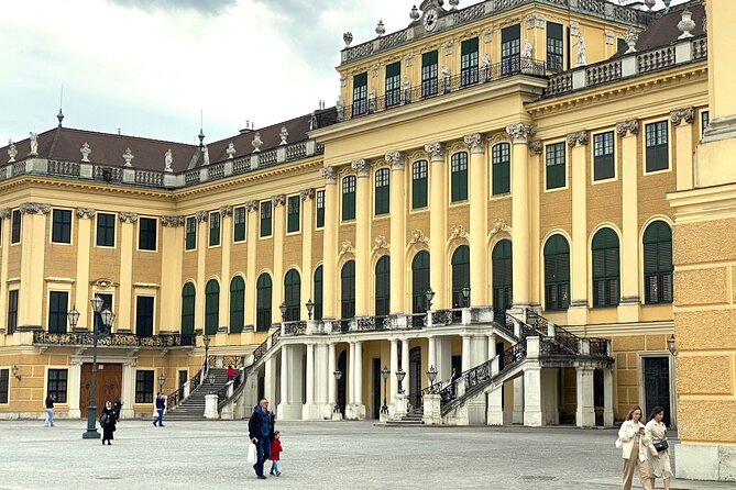 Guided Walking Tour of Schonbrunn Palace in Vienna - Architectural Wonders