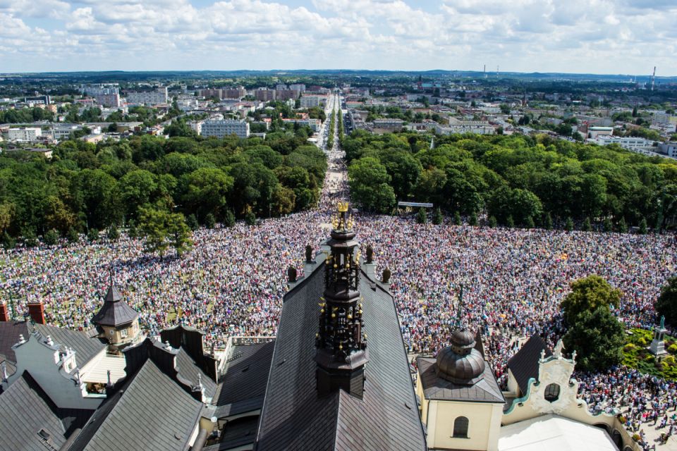 Half-Day Czestochowa Black Madonna Tour From Krakow - Visitor Information