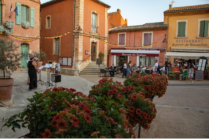 Half Day Hilltop Villages of Luberon Tour From Avignon - What to Expect