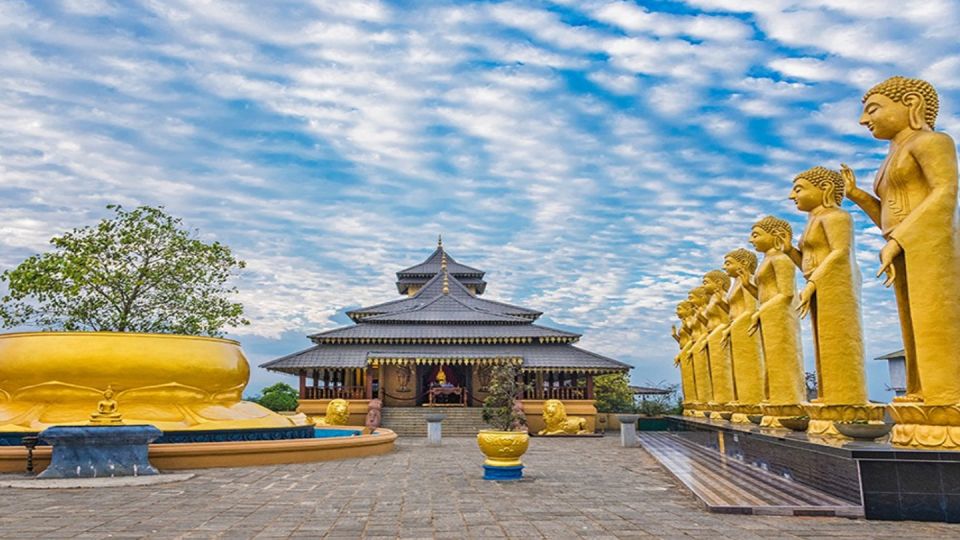 Highilghts Places in High Country of Sri Lanka (Kandy)By Tuk - Historical Wonders: Lankatilaka & Gadaladeniya Temple