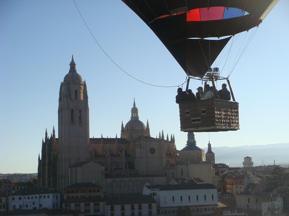Hot-Air Balloon Ride Over Segovia With Optional Transport From Madrid - Guest Experiences and Highlights