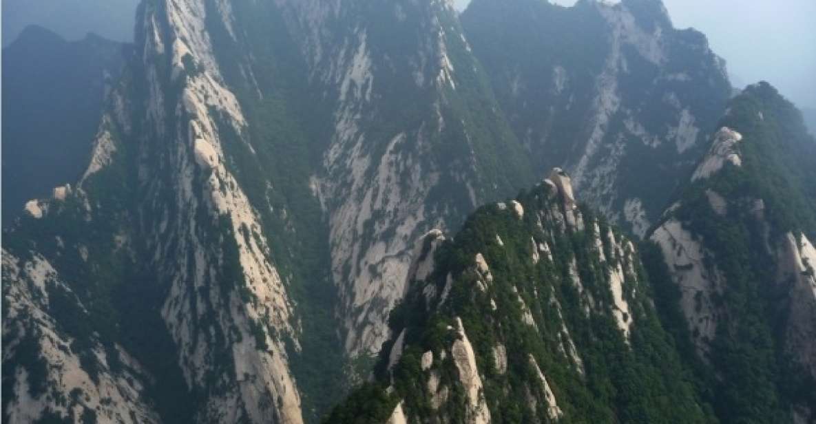 Hua Shan Mountain Private Day Tour - Insights From Knowledgeable Guides