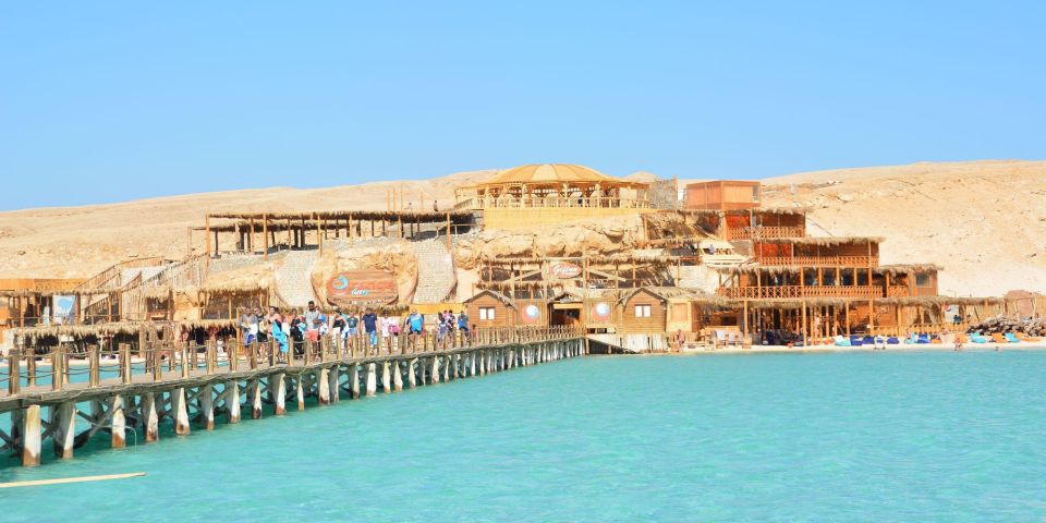 Hurghada: Giftun Island Tour With Snorkeling & Buffet Lunch - Snorkeling and Dolphin Spotting