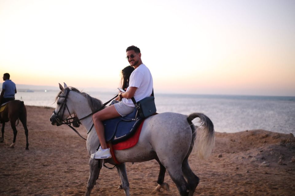 Hurghada: Horseback Riding, Parasailing, and Lunch - Customer Reviews