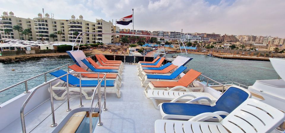 Hurghada: King's Boat Trip With Snorkeling, Islands & Lunch - Buffet Lunch and Sundeck Relaxation