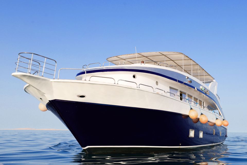 Hurghada: Private Sea Spa Luxury Boat Experience - Gourmet Dining Experience