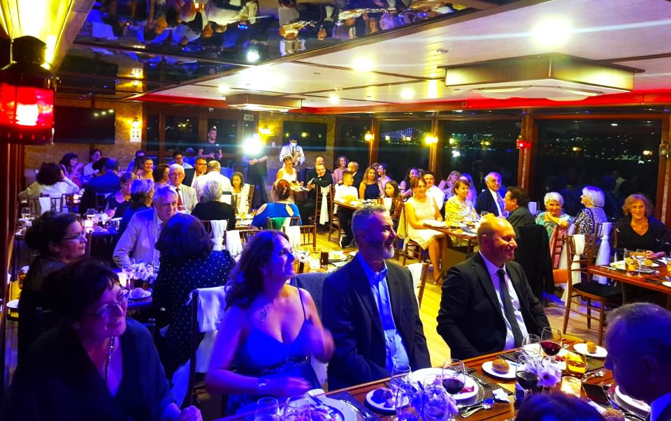 Istanbul: Bosphorus Sunset Cruise With Dinner - Meeting Point